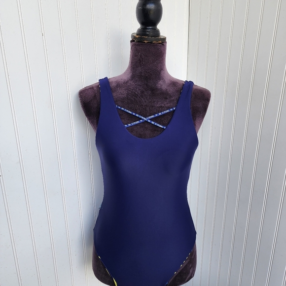 NWOT One Piece Swimsuit Navy Yellow Geo Scoop Neck Strappy Straps Lined Cups M - Picture 7 of 15